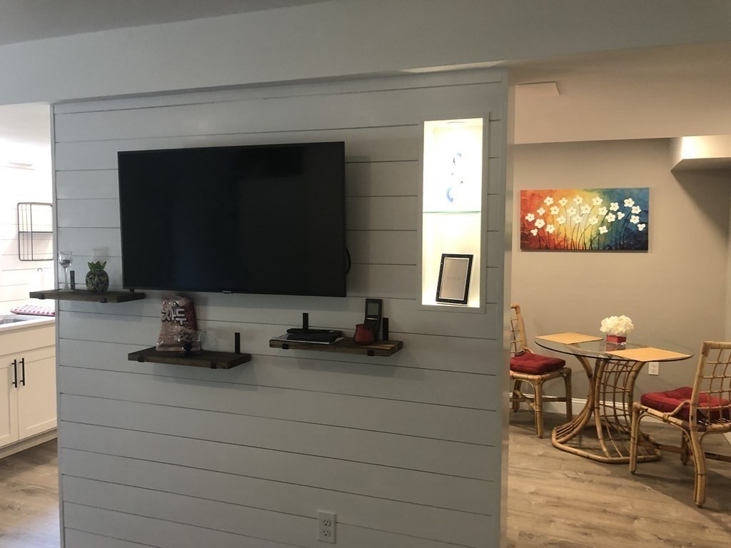 1 Park Rd # 1