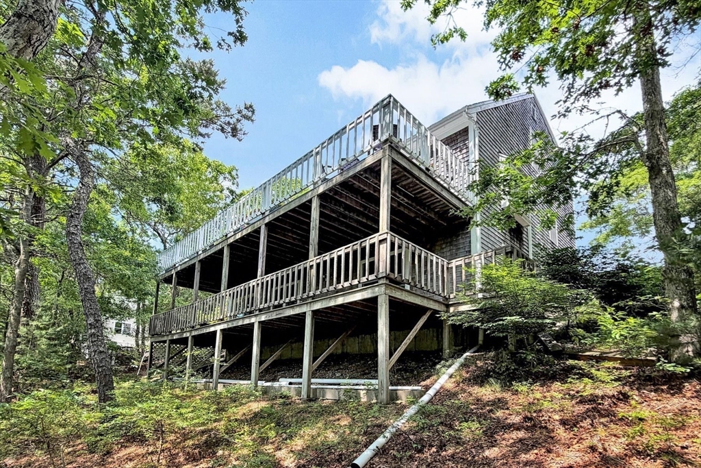 11 Santuit Pond Rd