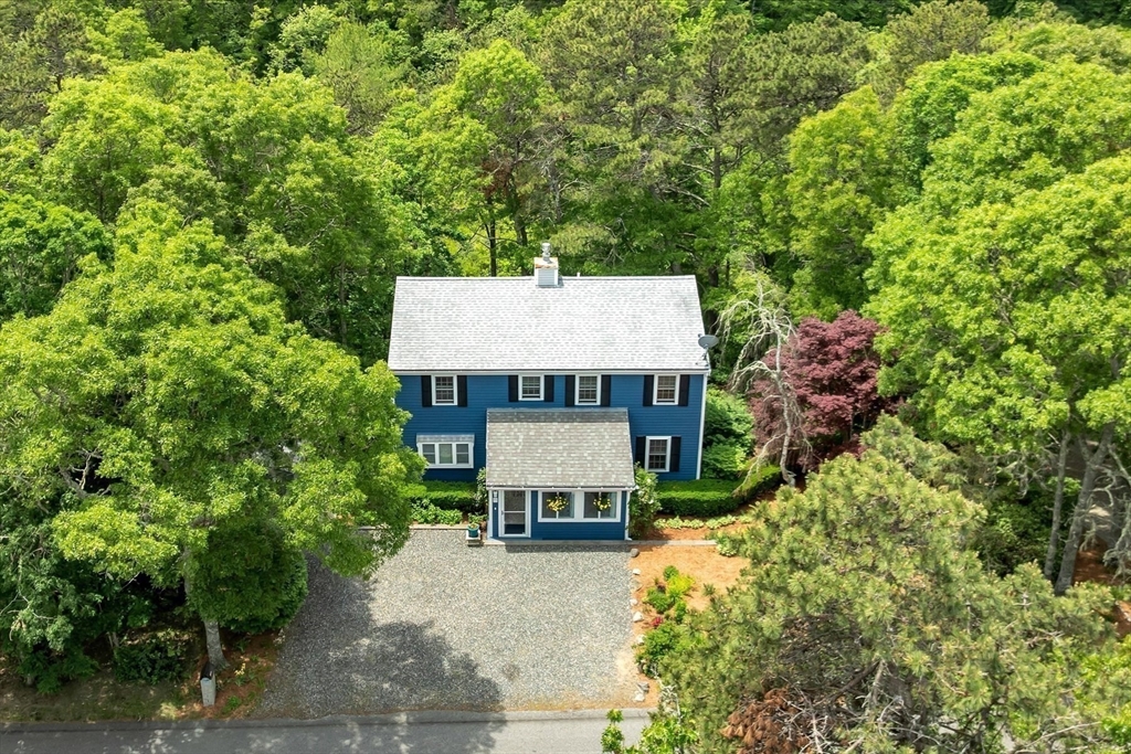 11 Santuit Pond Rd