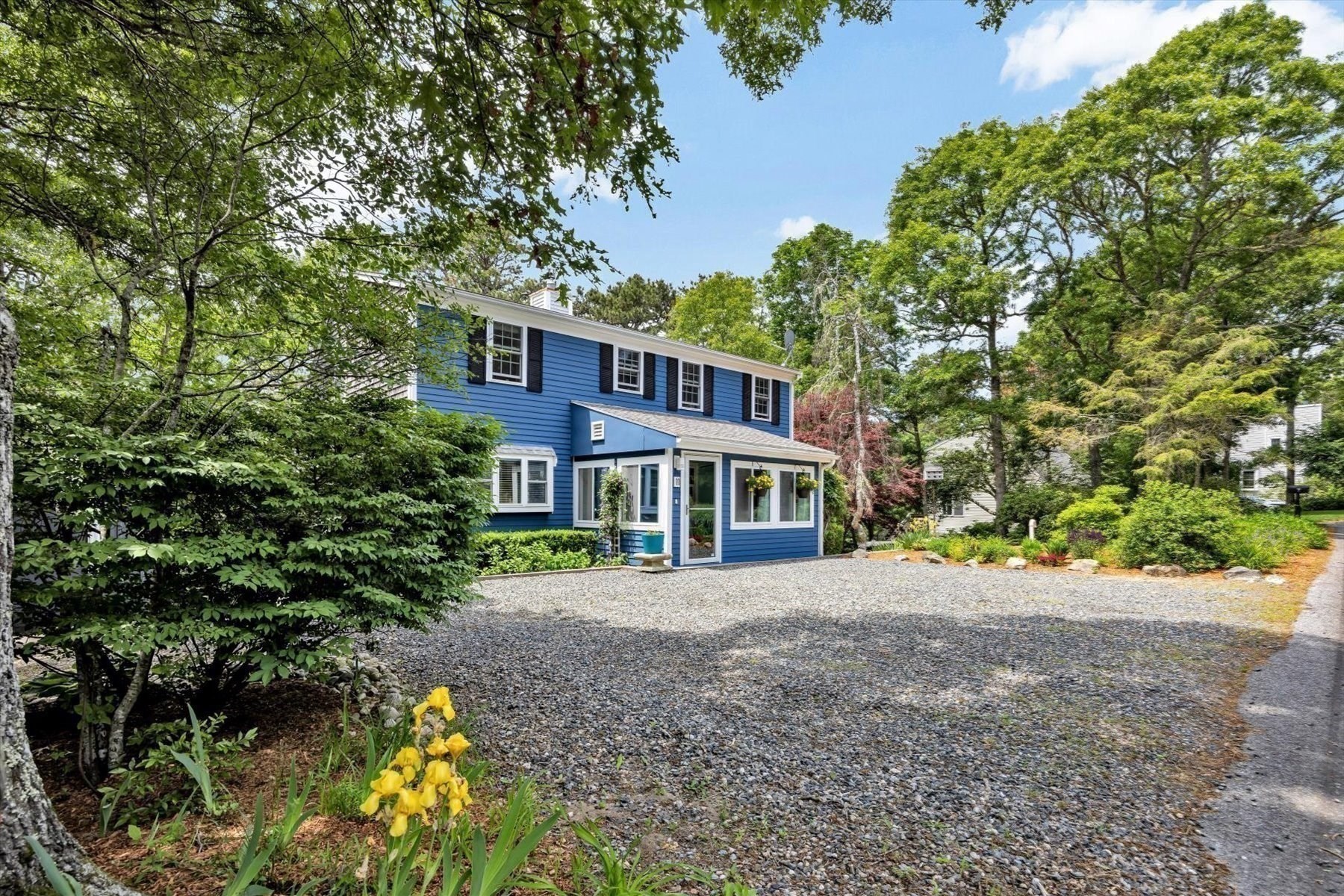11 Santuit Pond Rd
