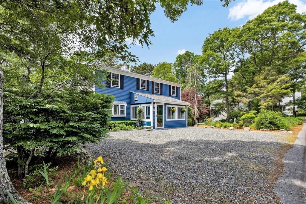 11 Santuit Pond Rd