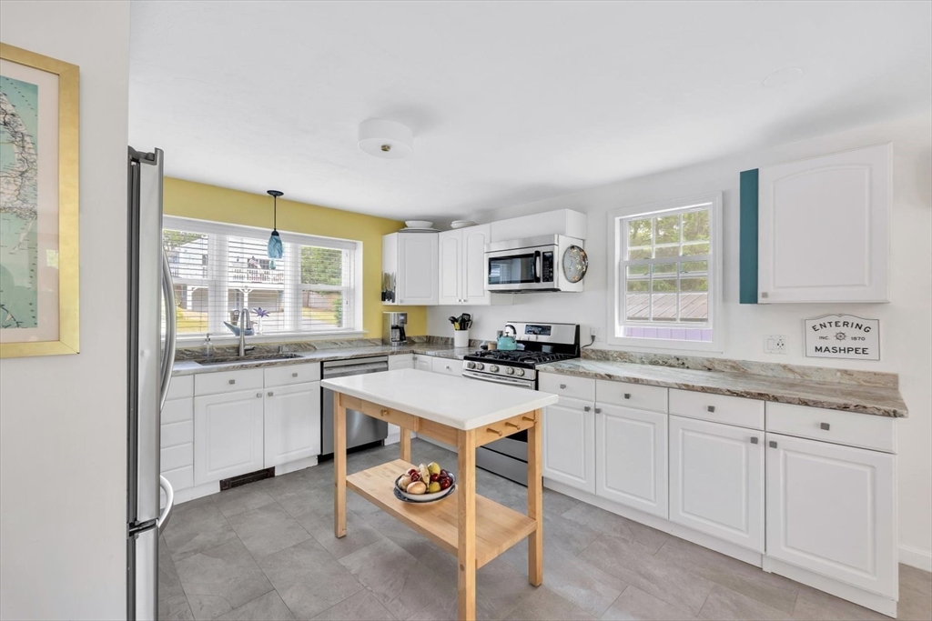 11 Santuit Pond Rd