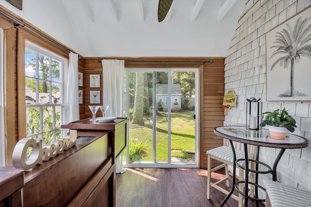 7 Fernwood Ave