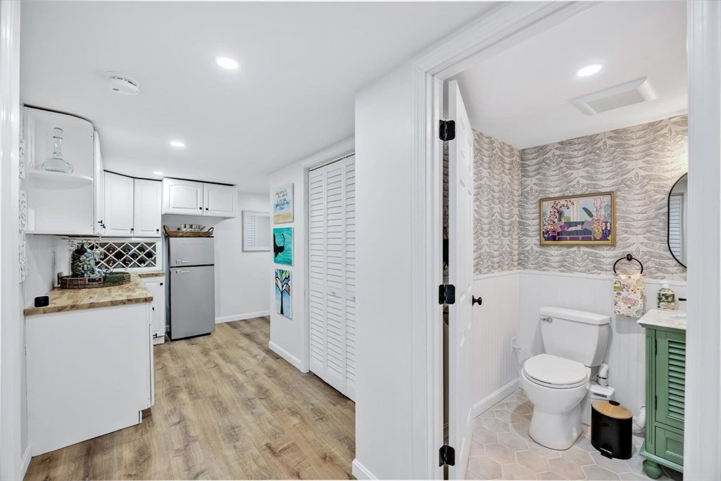 7 Fernwood Ave