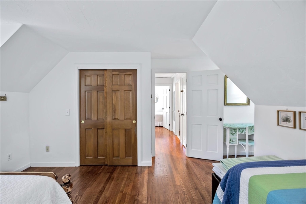 7 Fernwood Ave