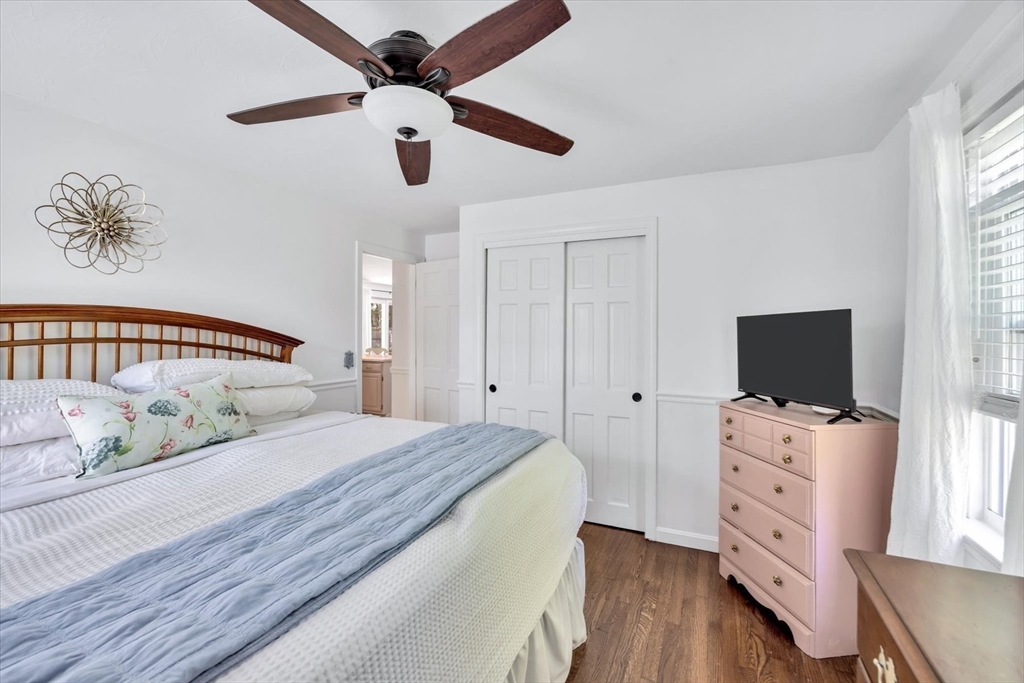 7 Fernwood Ave