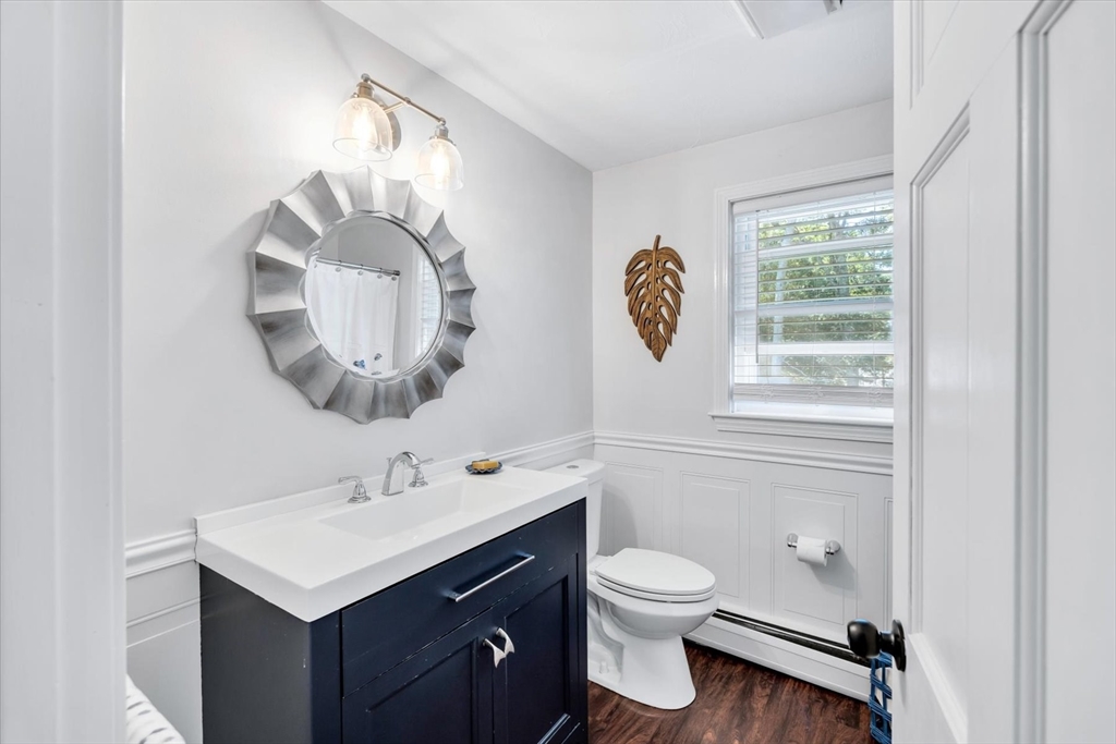 7 Fernwood Ave