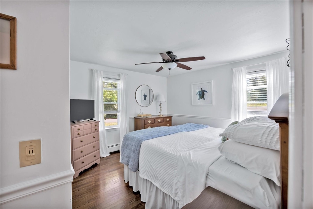7 Fernwood Ave