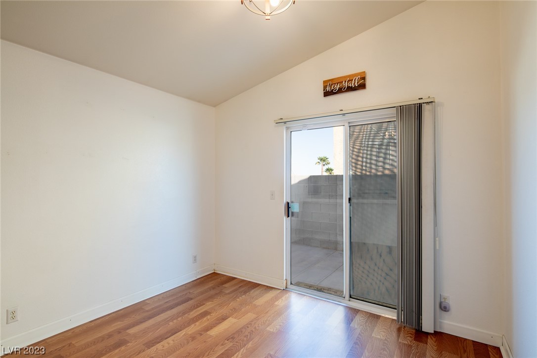 3936 Copper Glen Street