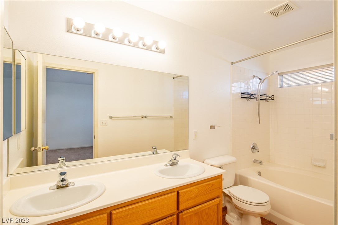 3936 Copper Glen Street