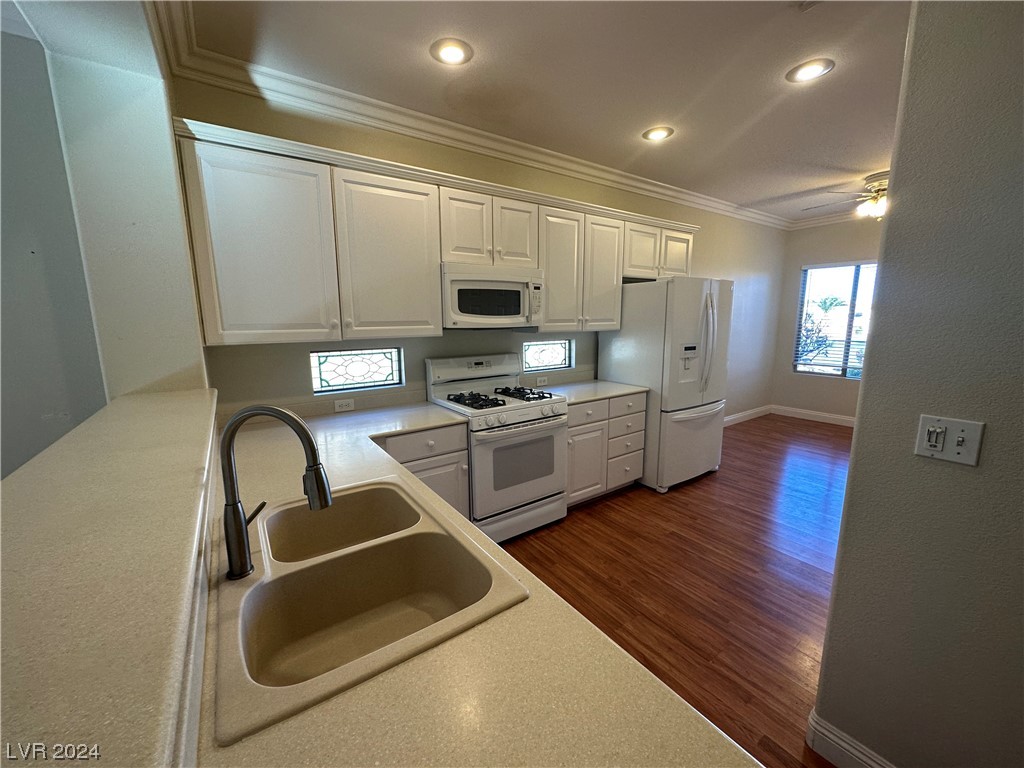 549 Cypress Gardens Place