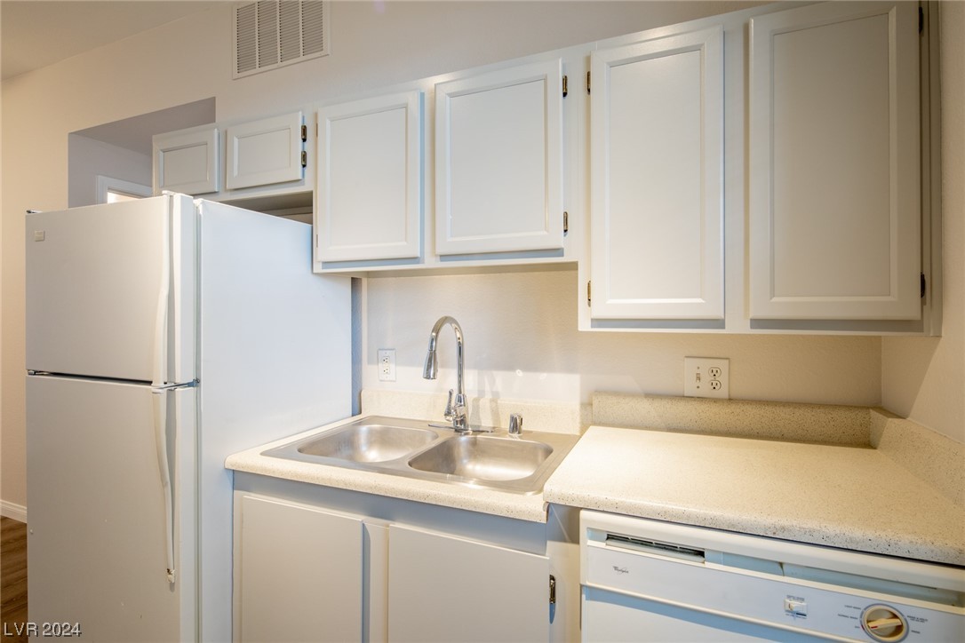 231 West Horizon Ridge Parkway 316