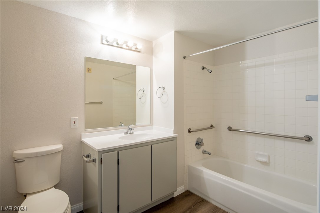 231 West Horizon Ridge Parkway 316