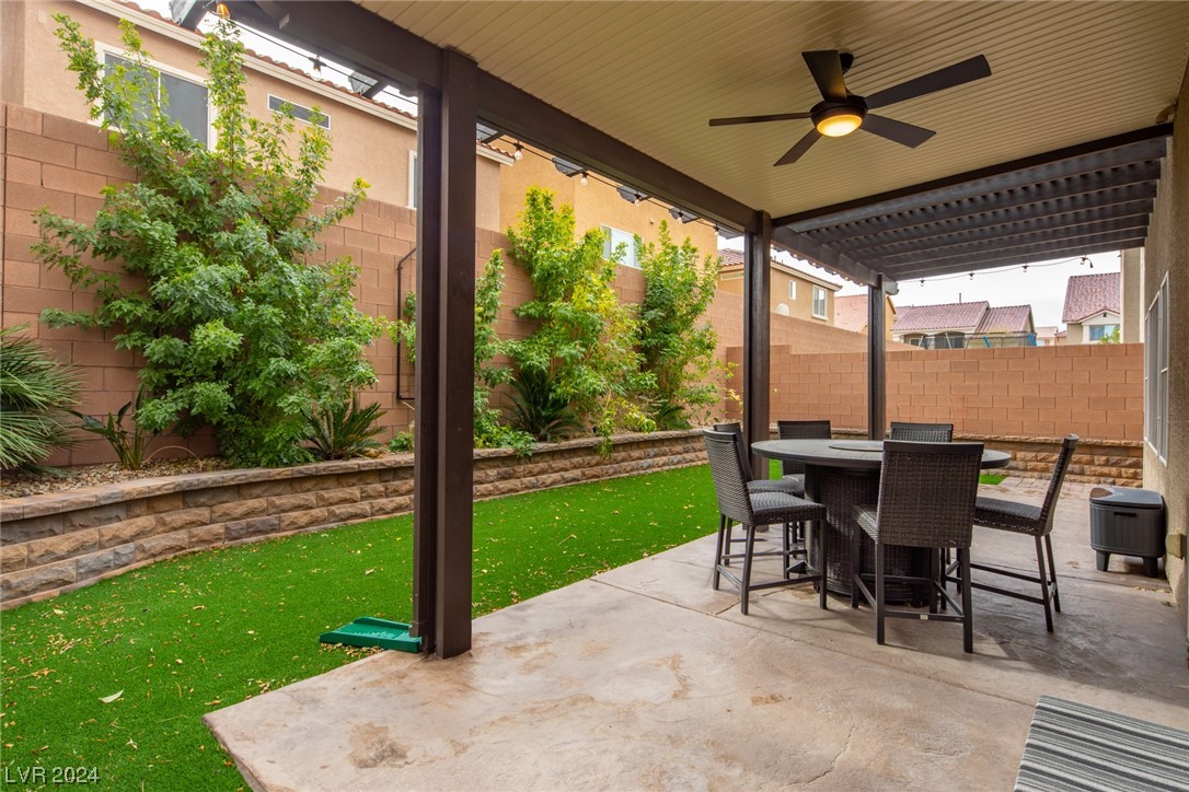 5597 Dreaming Tree Street