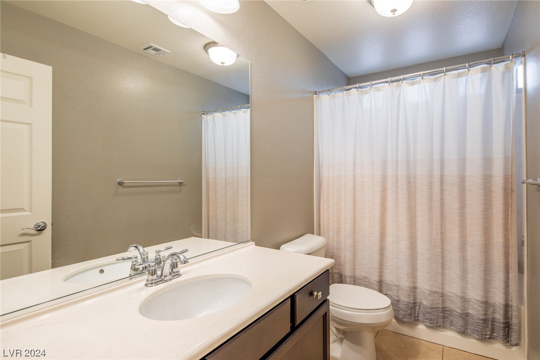 5597 Dreaming Tree Street