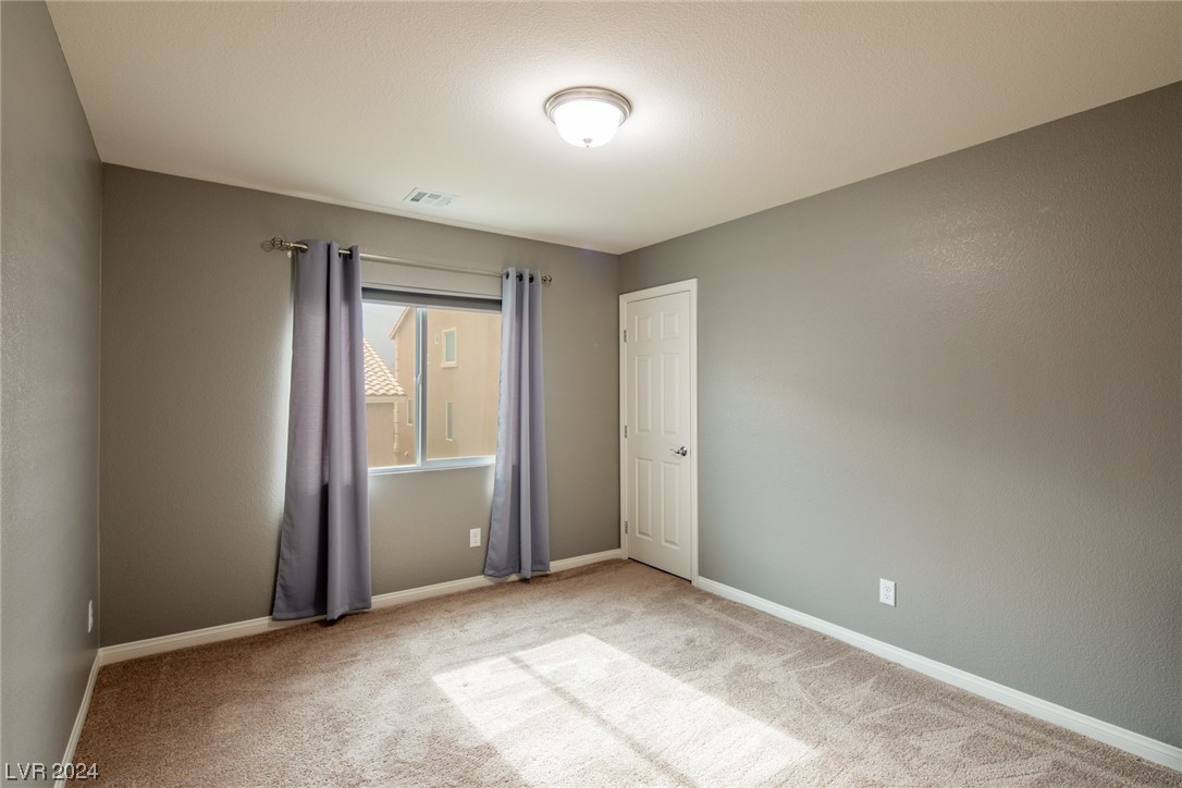 5597 Dreaming Tree Street