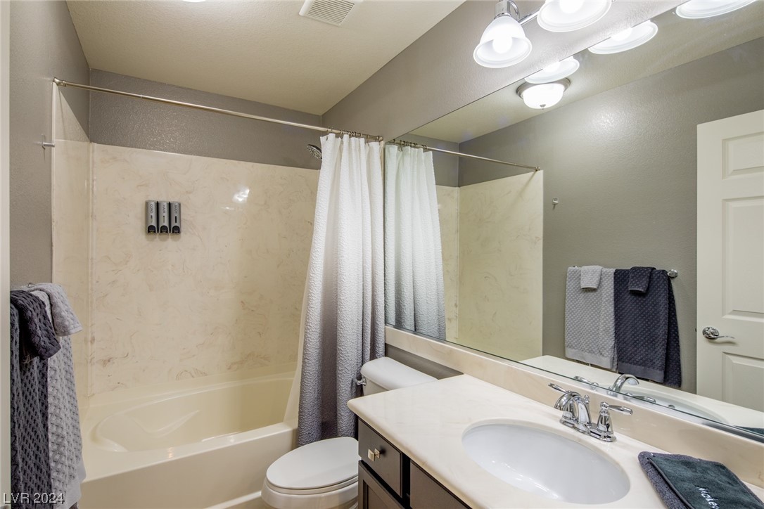 5597 Dreaming Tree Street