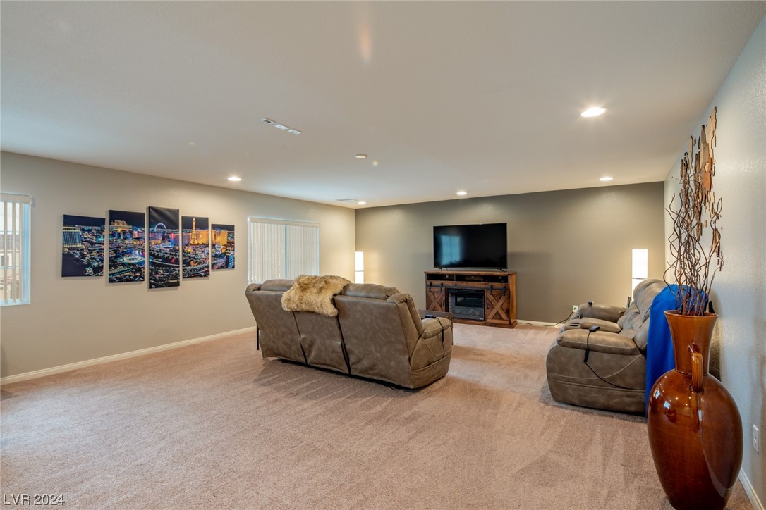 5597 Dreaming Tree Street