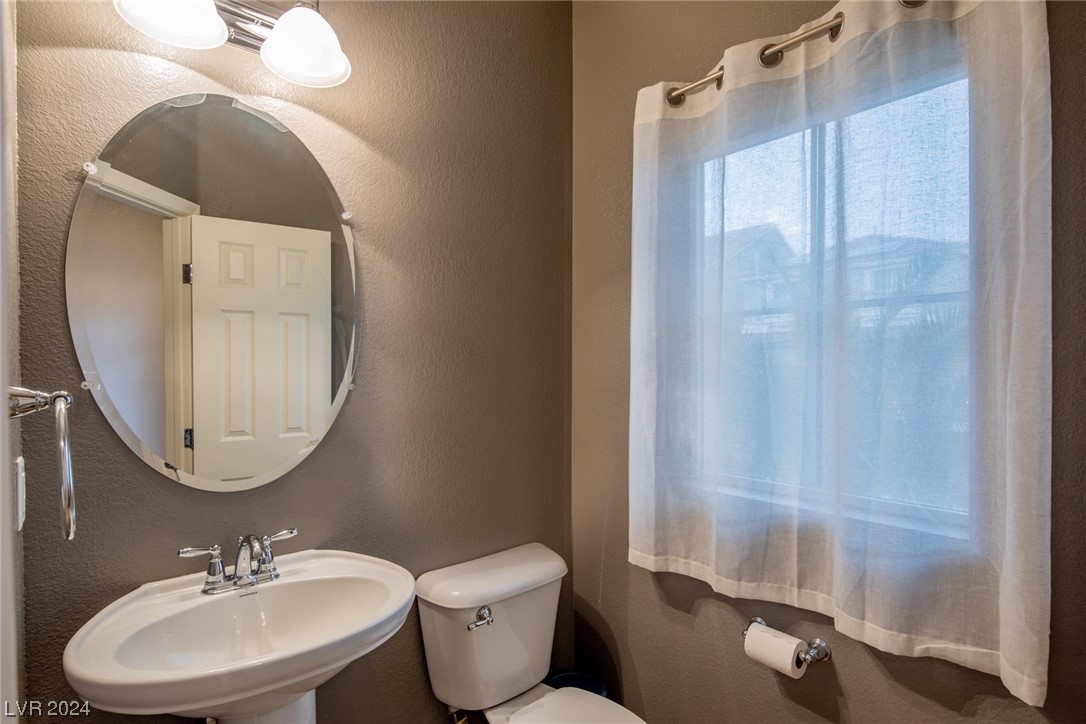 5597 Dreaming Tree Street