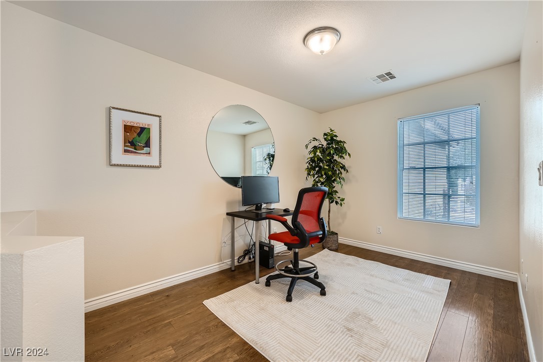 8593 Blowing Pines Drive