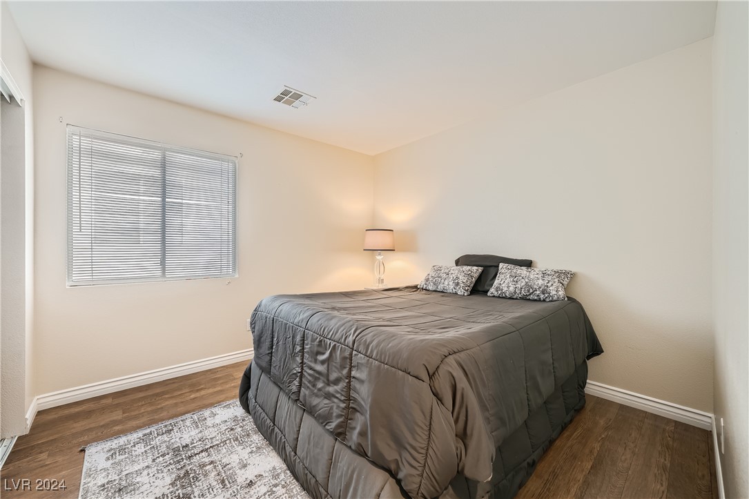 8593 Blowing Pines Drive