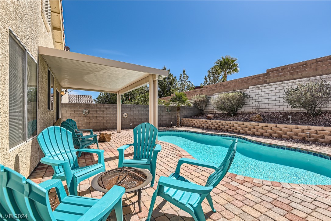 8593 Blowing Pines Drive