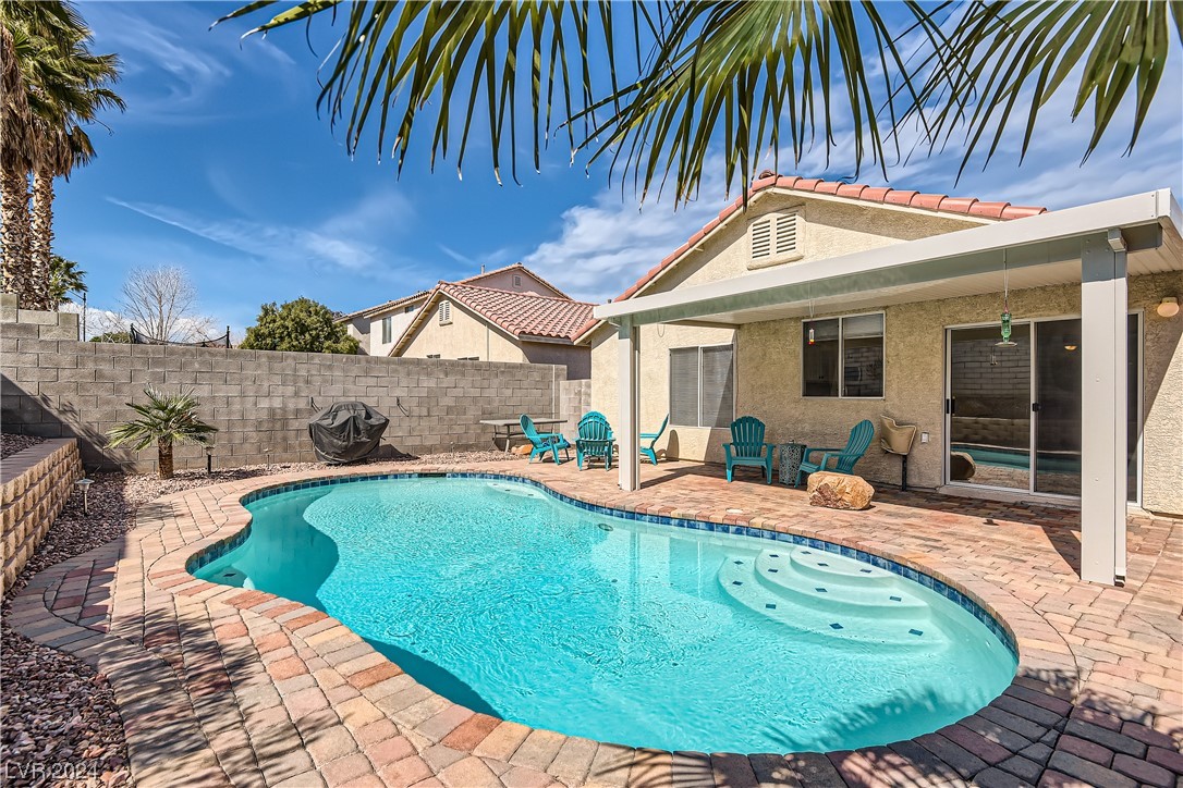 8593 Blowing Pines Drive