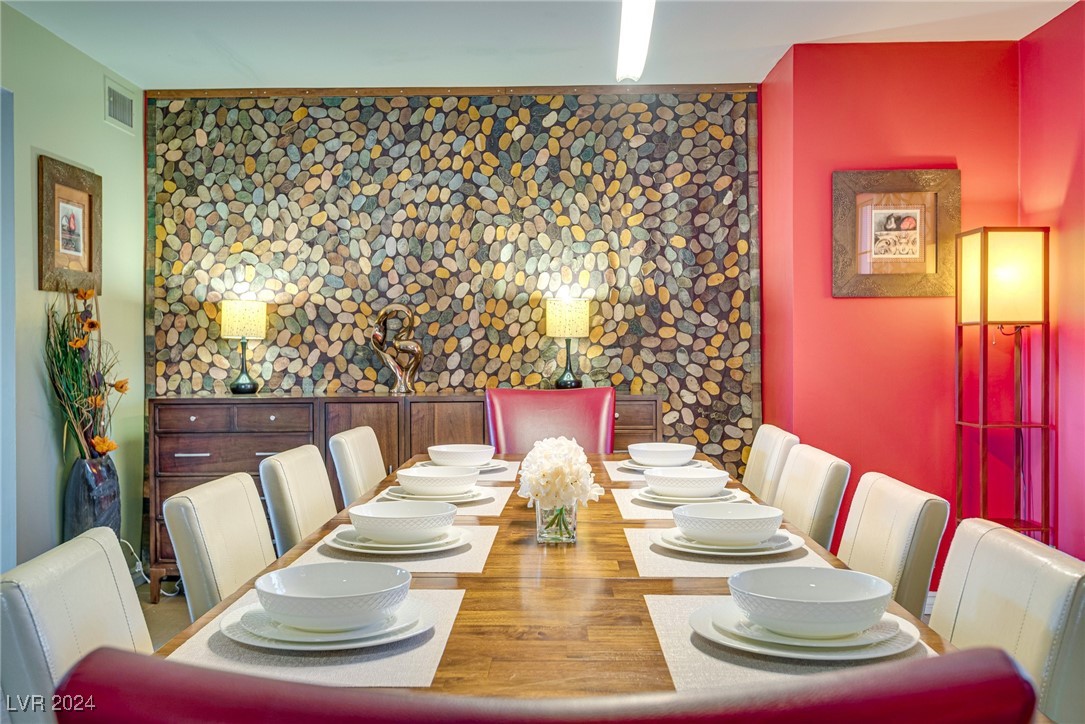 341 East Eldorado Lane