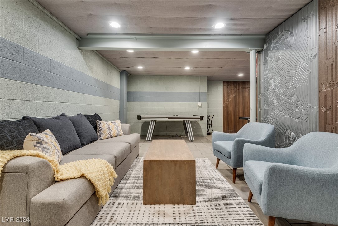 341 East Eldorado Lane