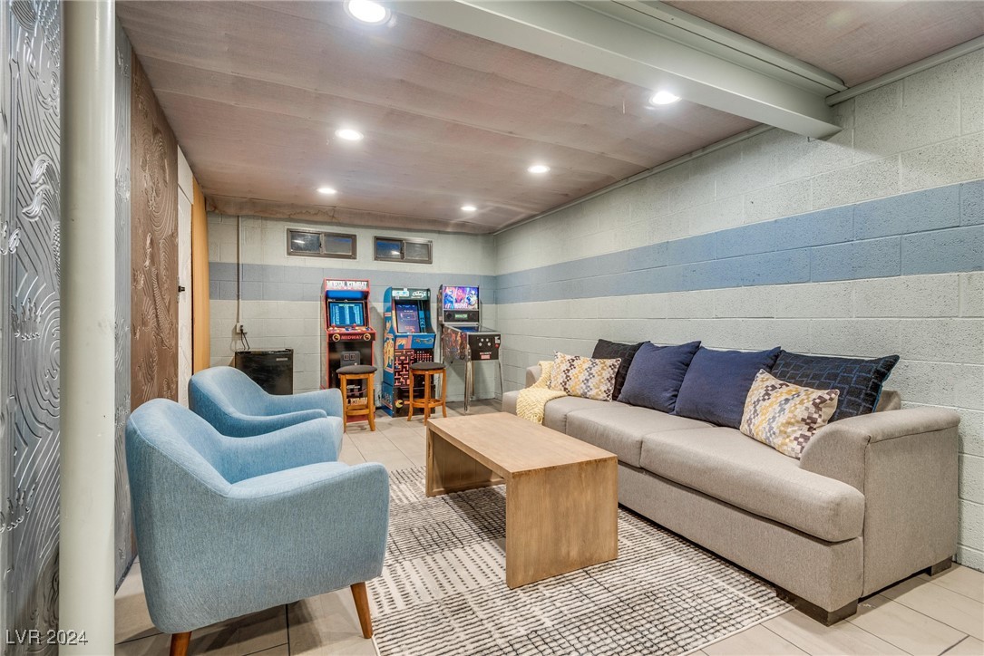 341 East Eldorado Lane