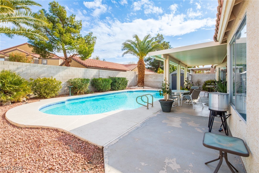 9564 Summer Cypress Street