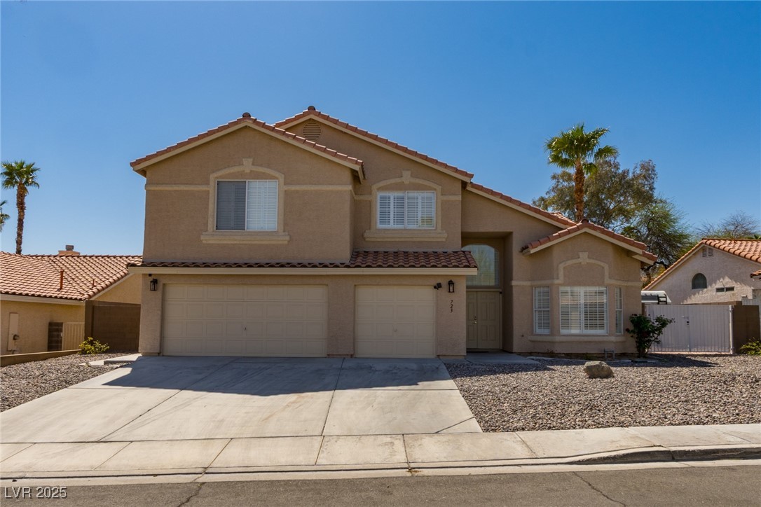 723 Seclusion Glen Avenue