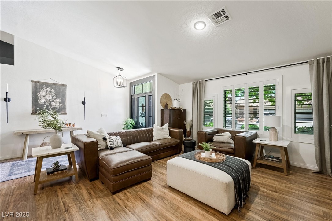 211 Kokopelli Court