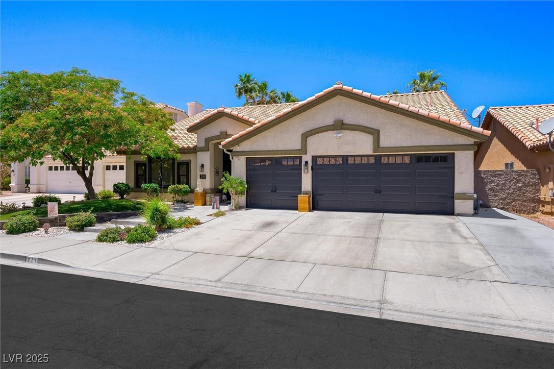 211 Kokopelli Court
