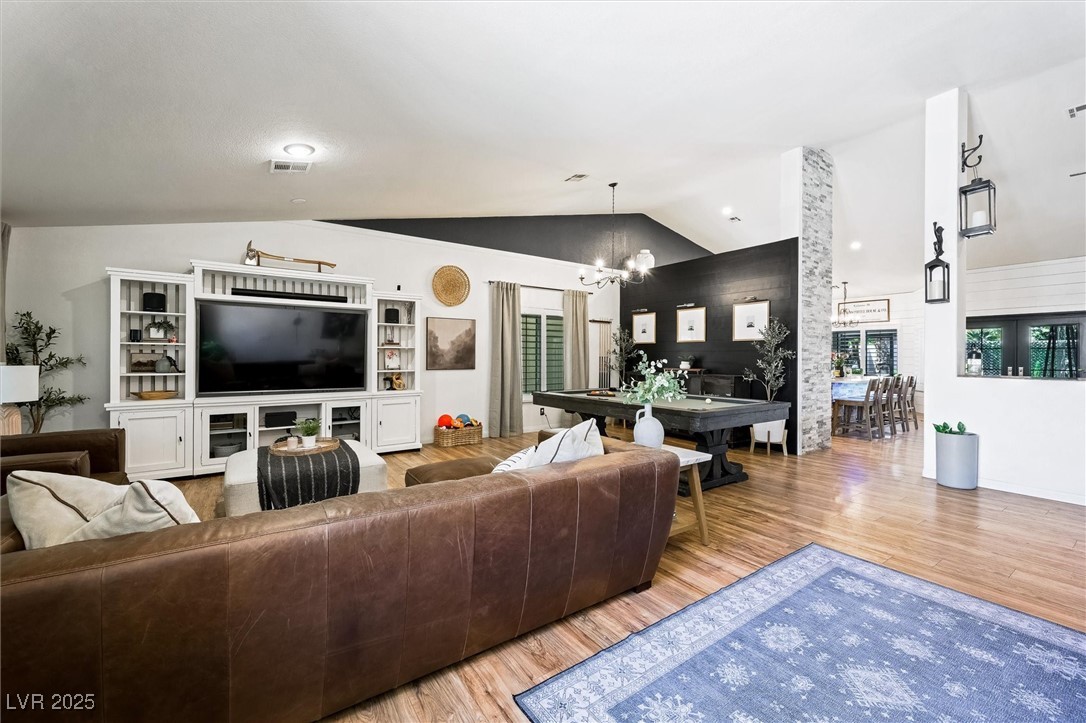 211 Kokopelli Court