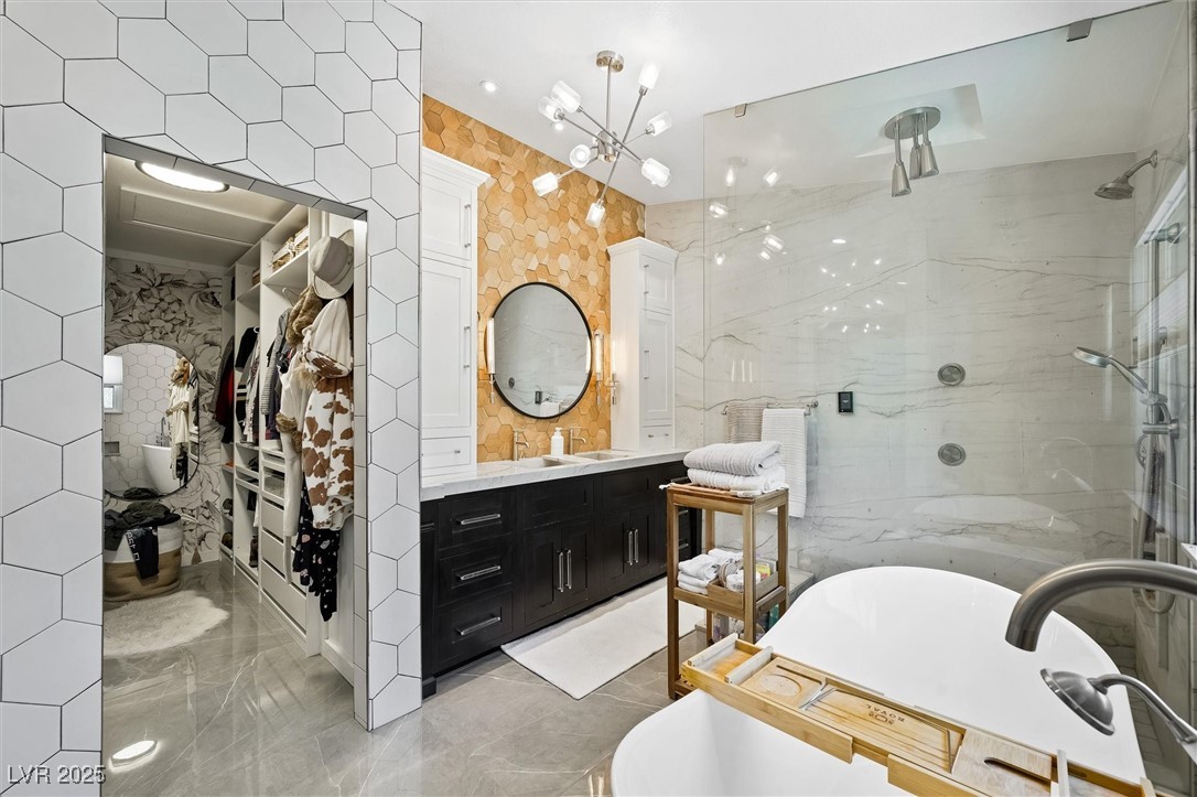 211 Kokopelli Court