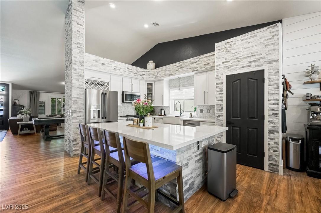 211 Kokopelli Court