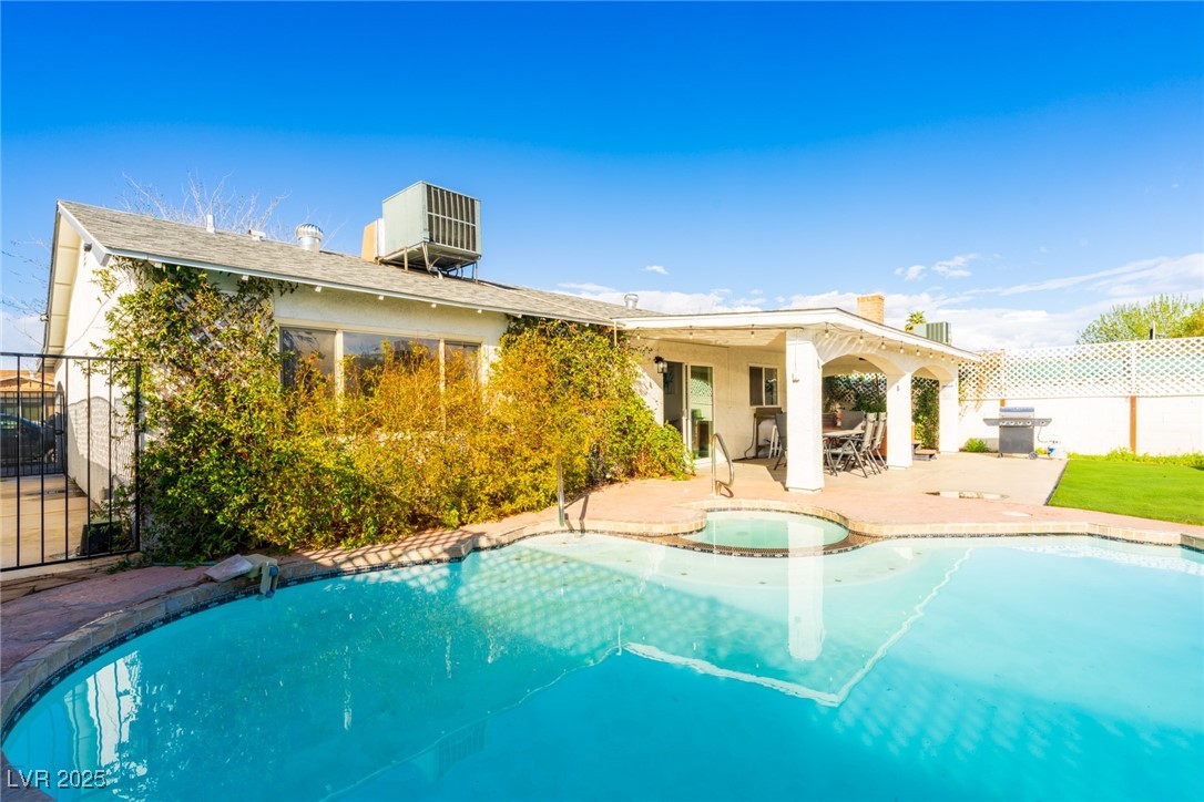 4471 Wisconsin Avenue