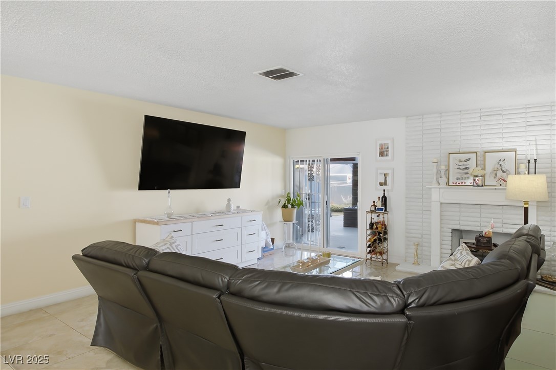1556 Ottawa Drive