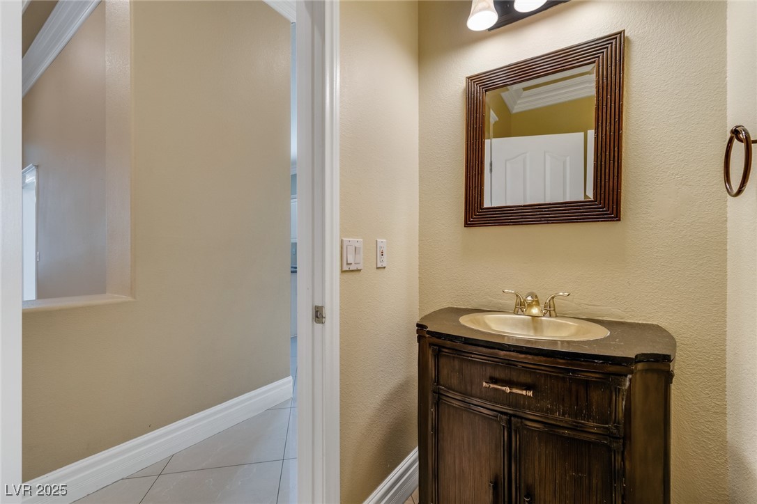 1006 Coldwater Falls Way