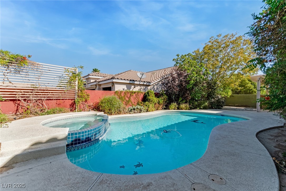 1006 Coldwater Falls Way