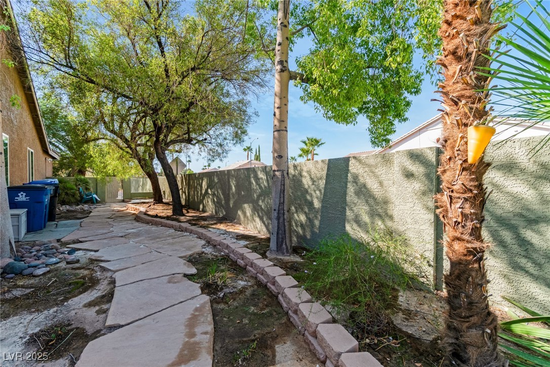 1006 Coldwater Falls Way