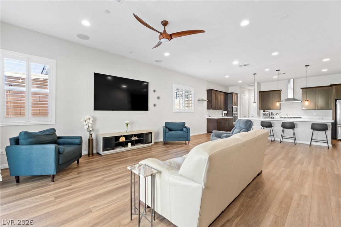 8657 Hartmont Street