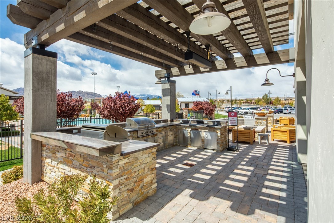 8657 Hartmont Street