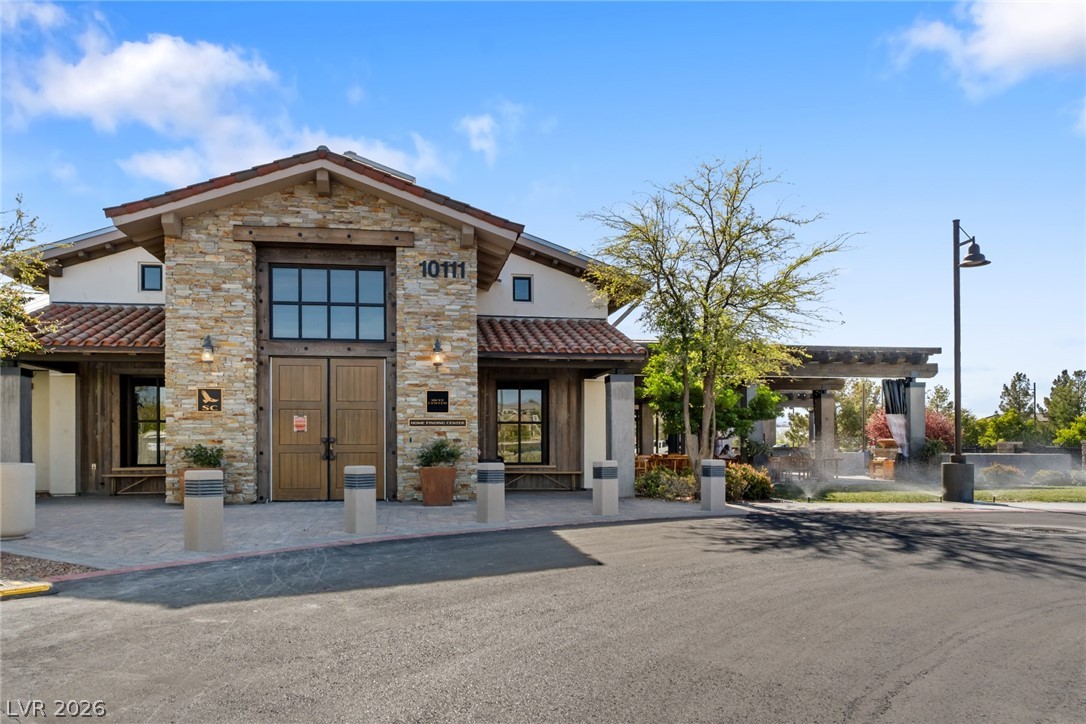 8657 Hartmont Street