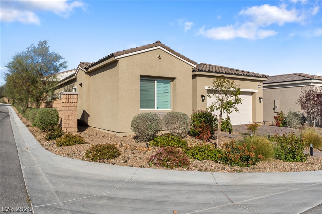 8657 Hartmont Street