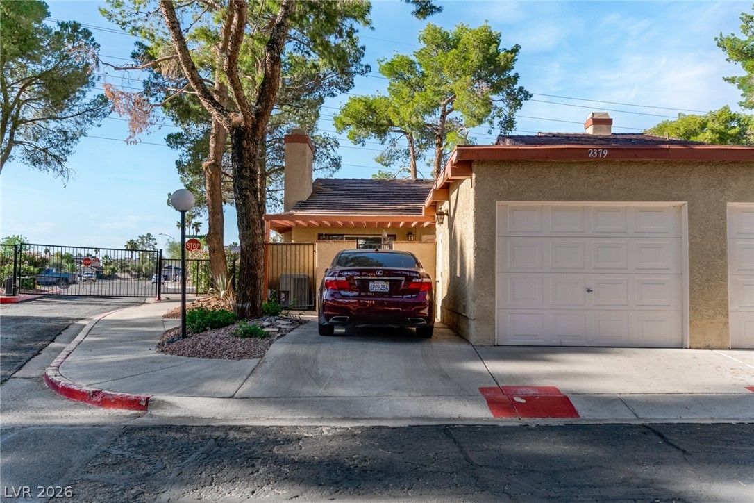 2379 Pickwick Drive