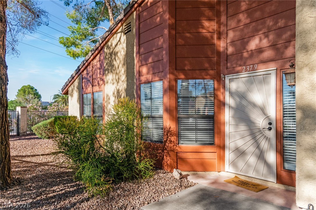 2379 Pickwick Drive