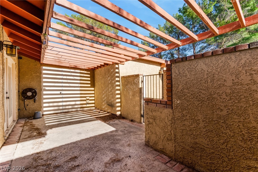 2379 Pickwick Drive