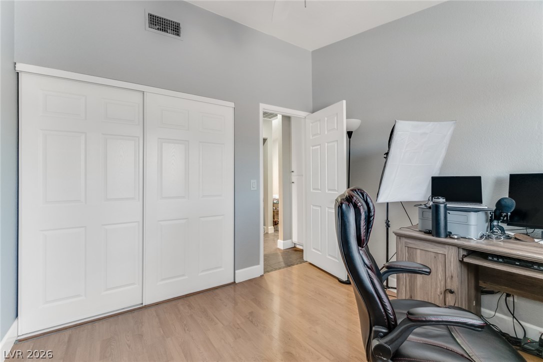 2379 Pickwick Drive